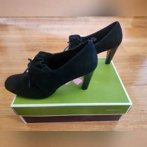 Naturalizer Landon Black Suede Heels, Size 8